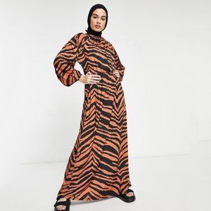 ASOS DESIGN maxi long-sleeved dress in slinky rust zebra print | size 10